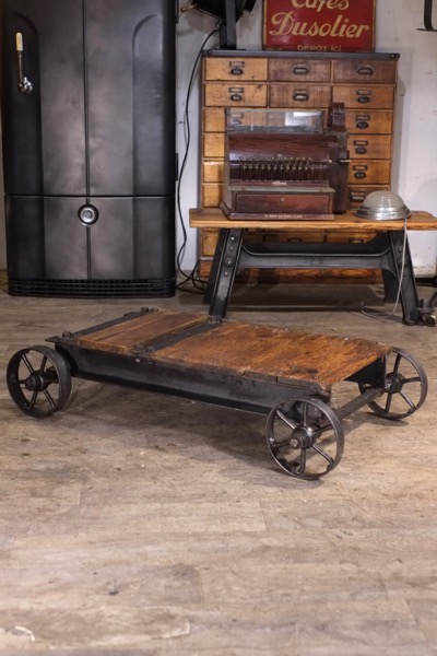 table basse charriot SNCF